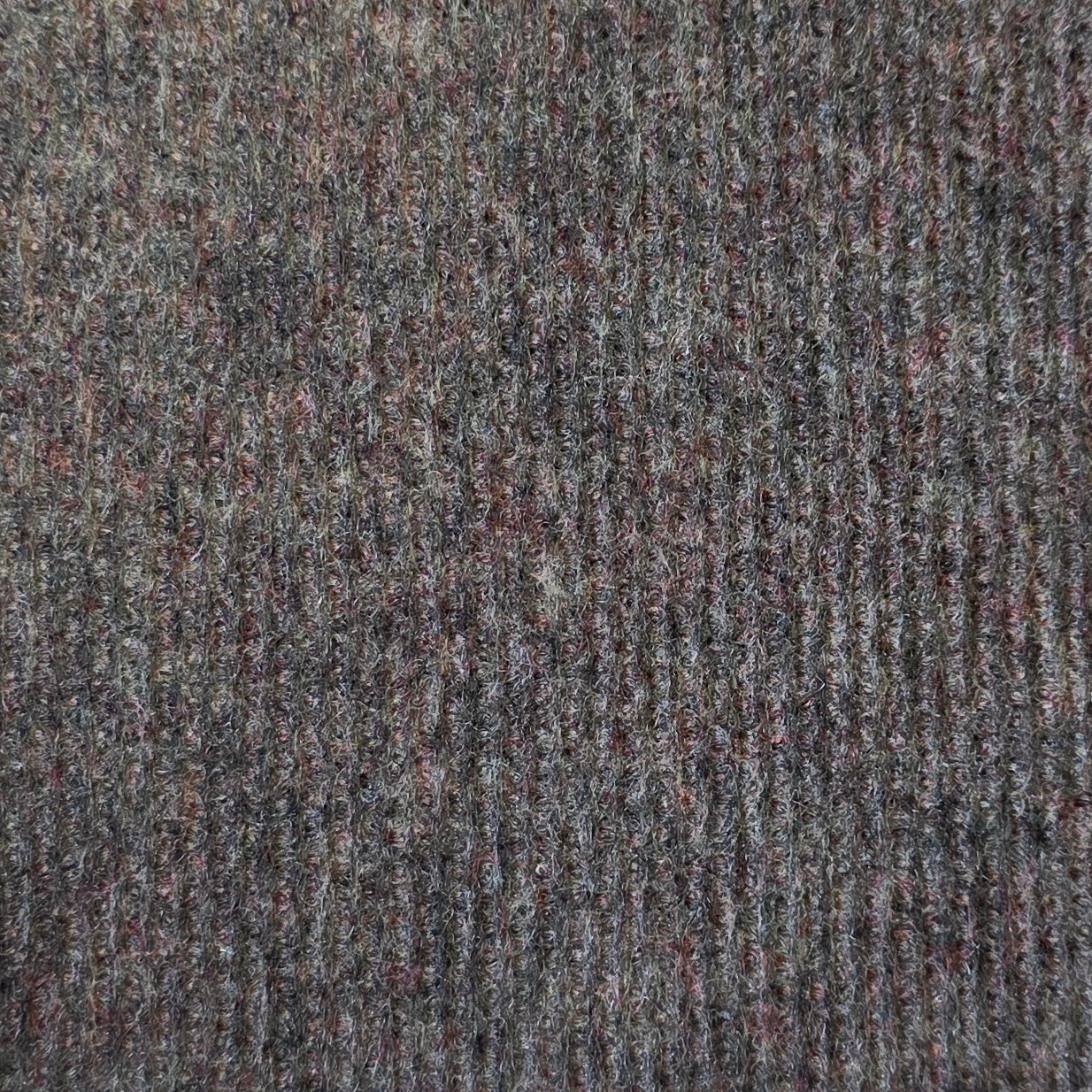 Cubrepiso Básico Visón 400 gramos - Sin Base De Goma