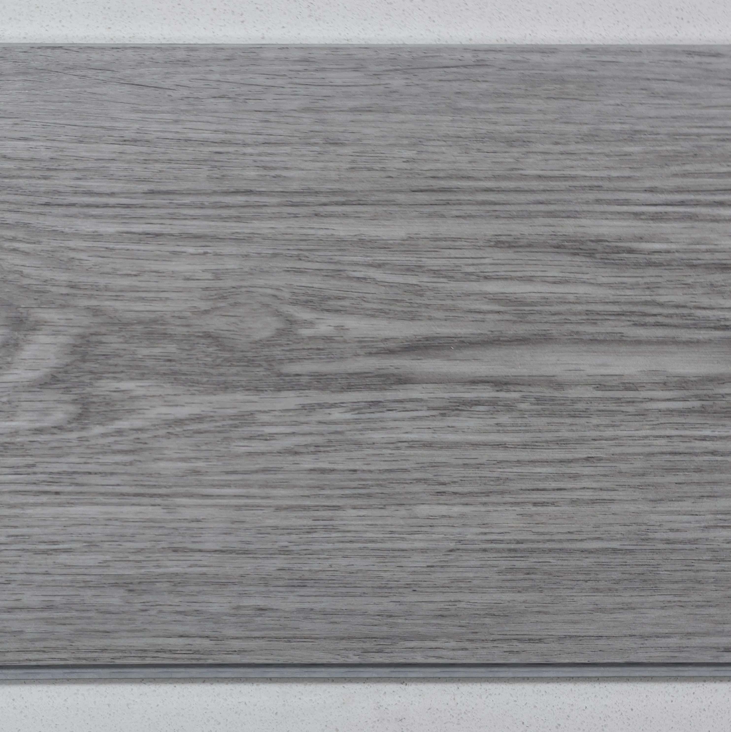Piso Vinílico SPC Color Gris – 5mm – Línea WoodLand