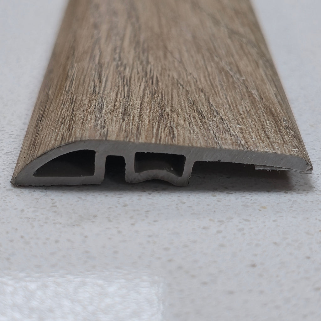 Cubrejunta desnivel R SPC 6191-11 2.4m x 4.5cm x 0.9cm – Acabado Premium para pisos