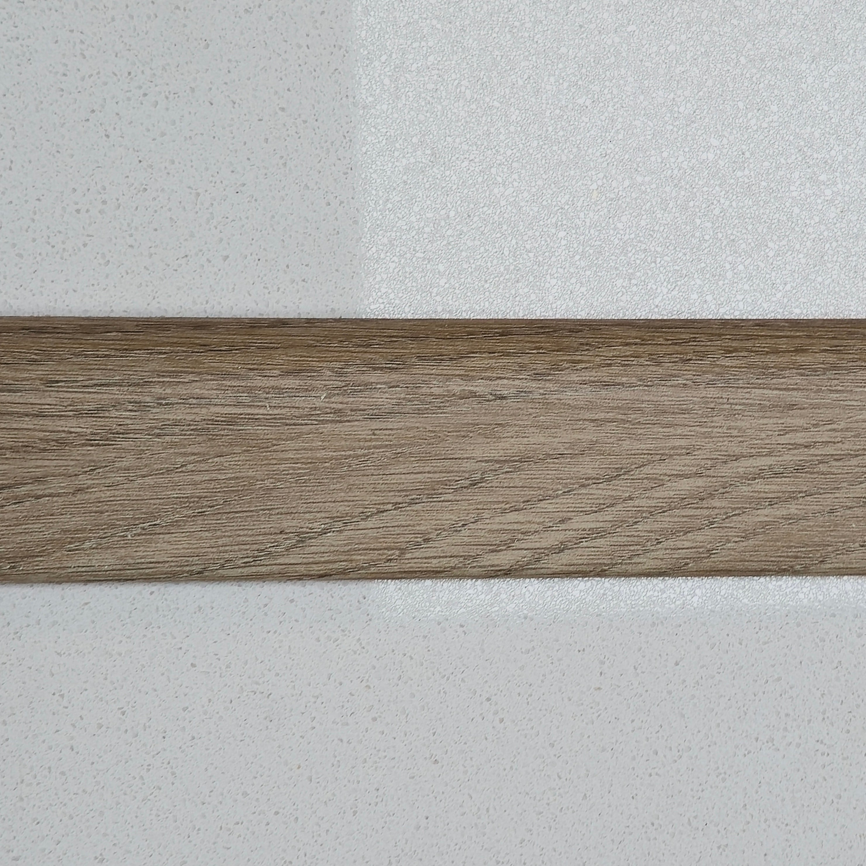 Cubrejunta desnivel R SPC 6191-11 2.4m x 4.5cm x 0.9cm – Acabado Premium para pisos