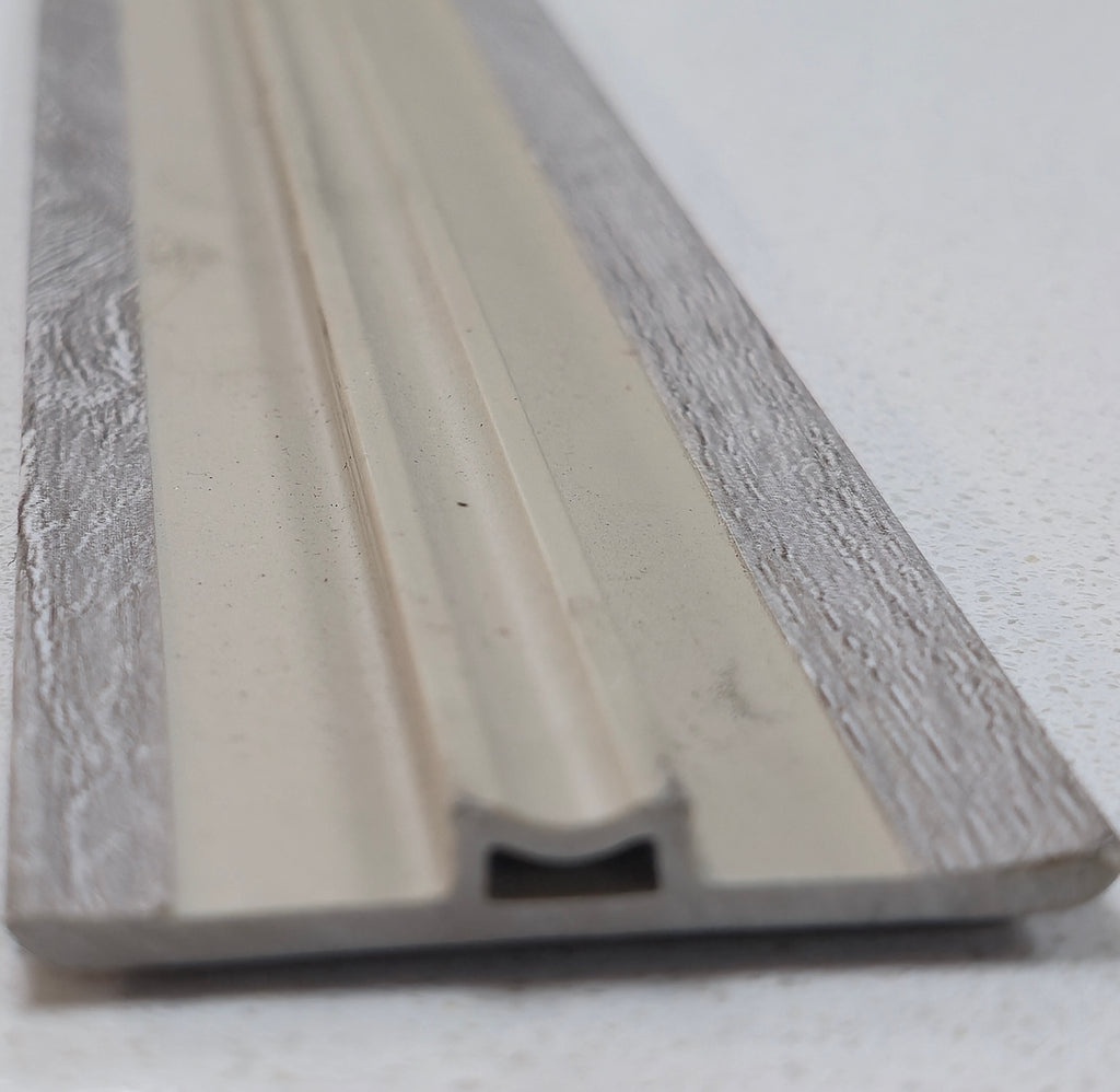 Cubrejunta T SPC SPCM-11 2.4m x 4.5cm x 0.7cm – Acabado Premium