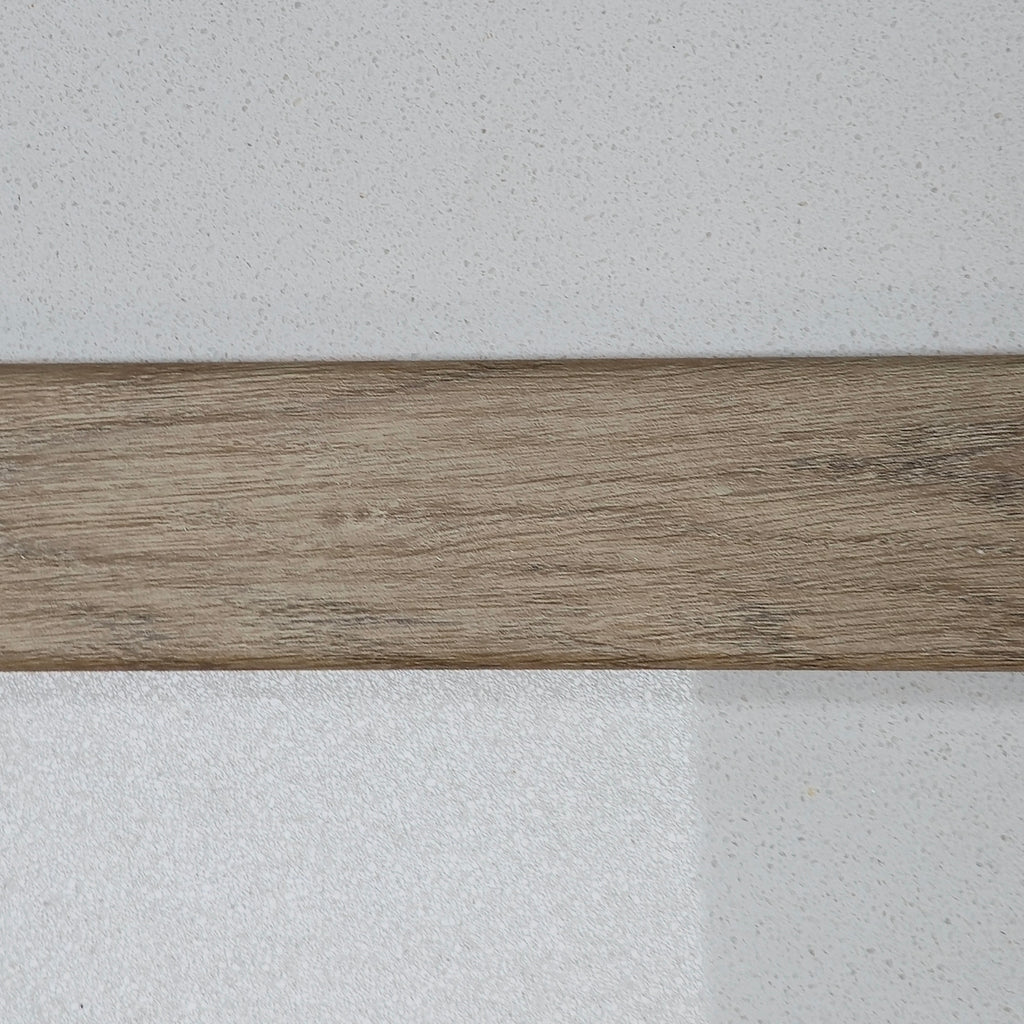 Cubrejunta T SPC 6191-11 2.4m x 4.5cm x 0.7cm – Acabado Premium