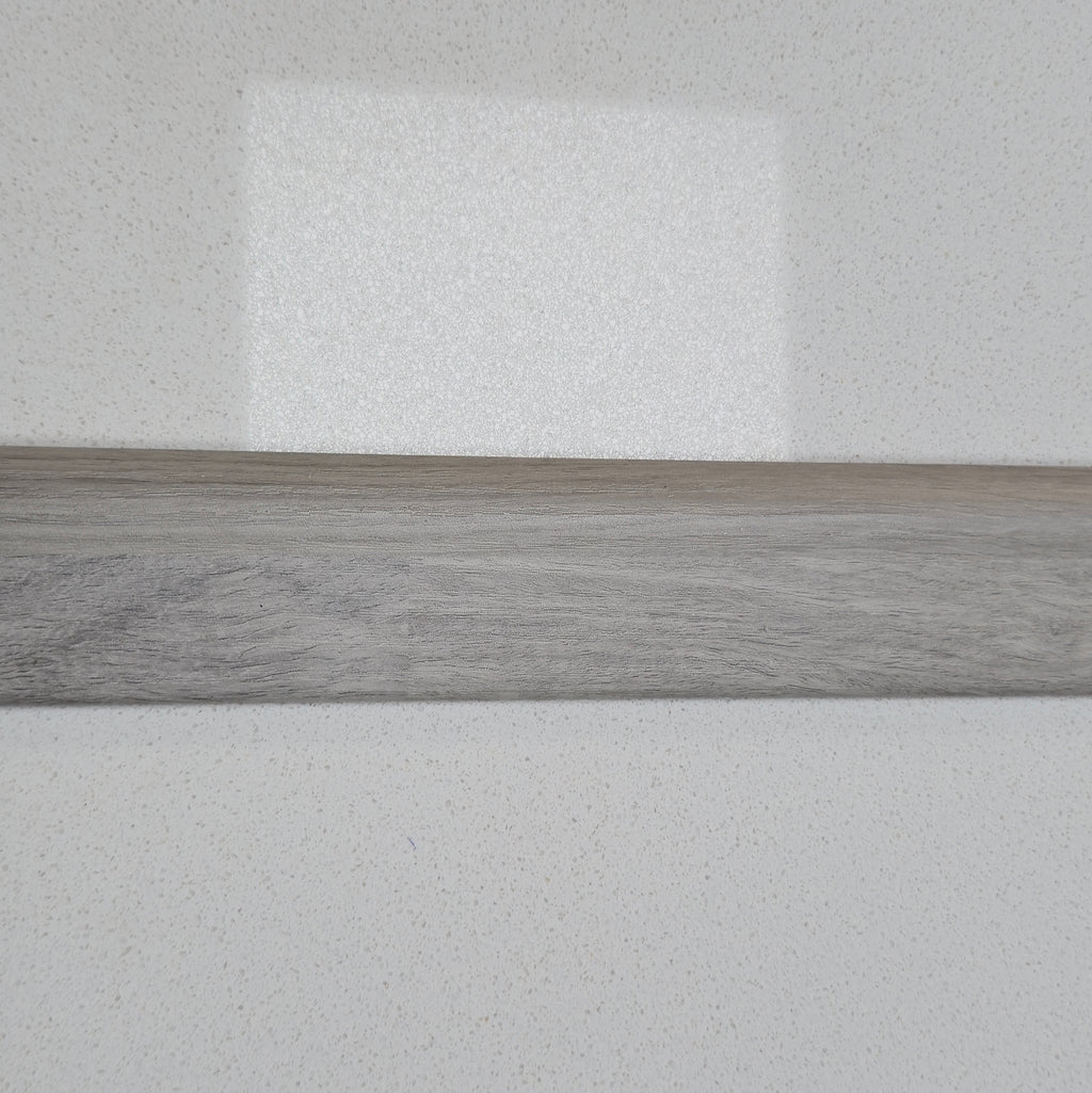 Cubrejunta desnivel R SPC SPCB-01 2.4m x 4.5cm x 0.9cm – Acabado Premium para pisos