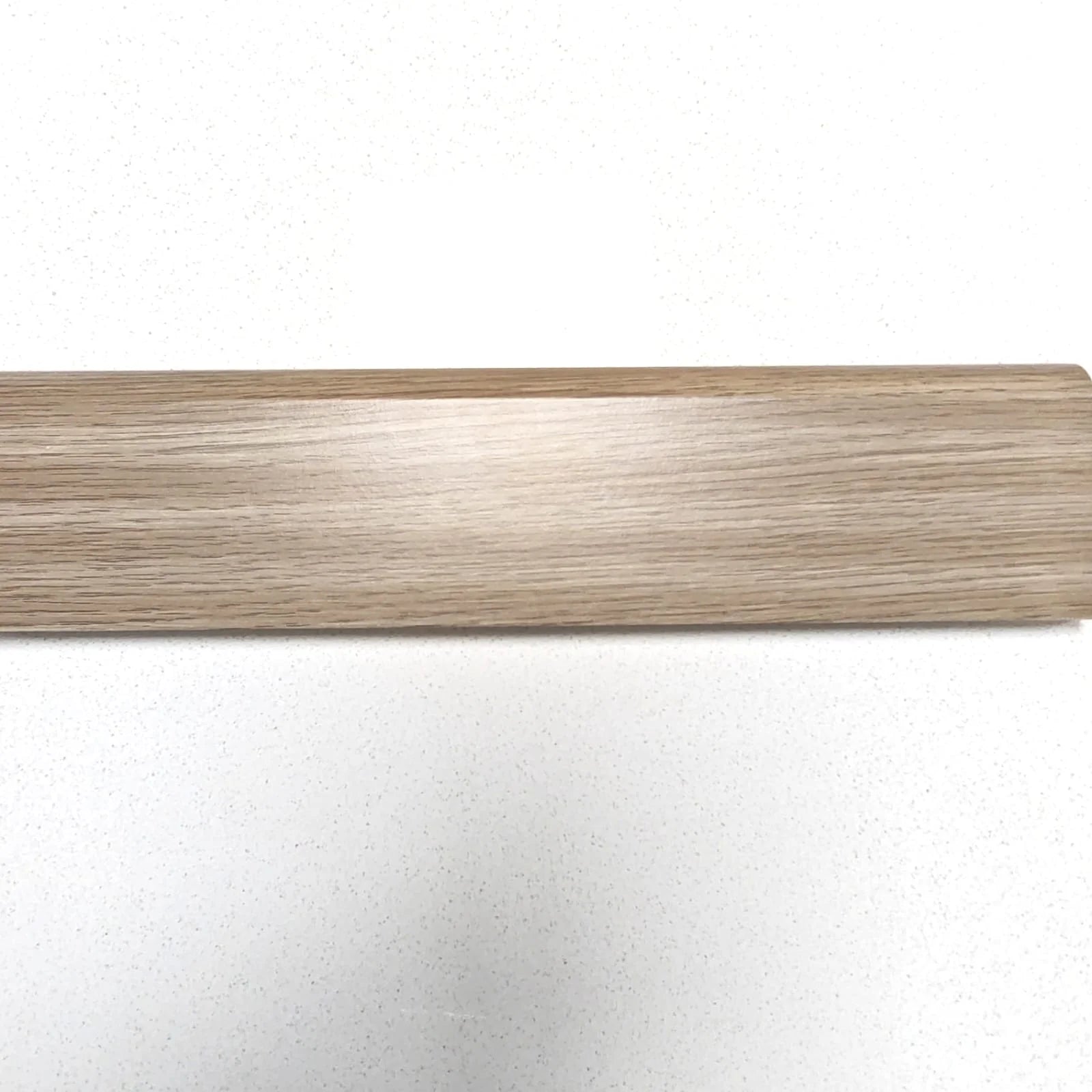 Guardapolvo MDF Laminado Veta Madera Gris Ceniza 12mm x 70mm x 2.4m