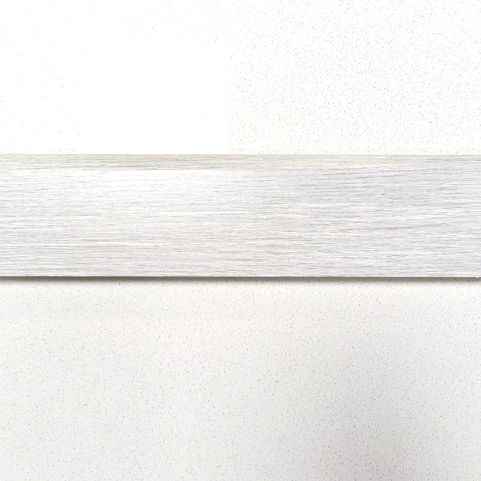 Guardapolvo MDF Laminado Veta Madera Evoke Concrete 12mm x 70mm x 2.4m