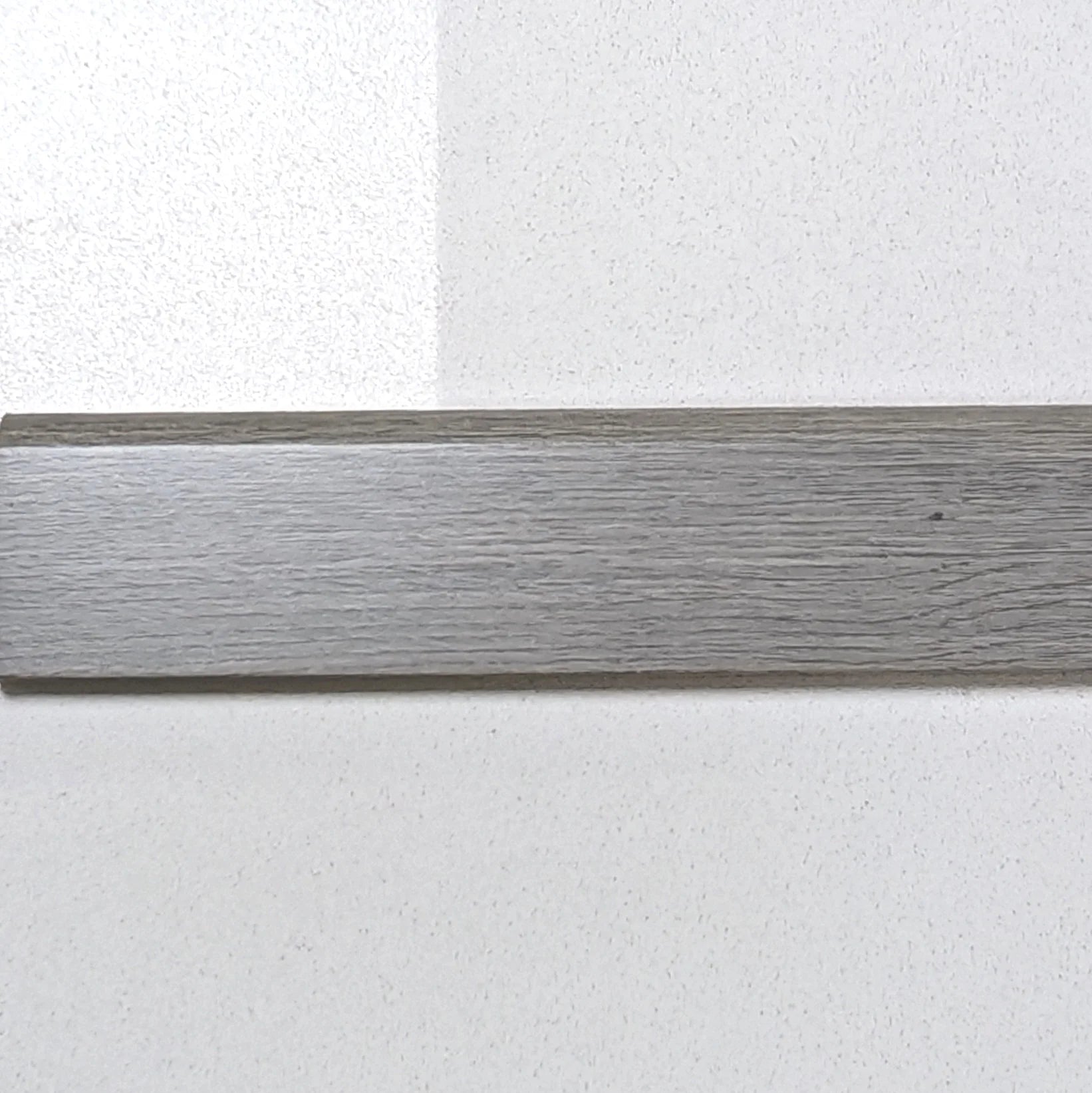 Guardapolvo MDF Laminado Veta Madera Gris Marengo 12mm x 70mm x 2.4m