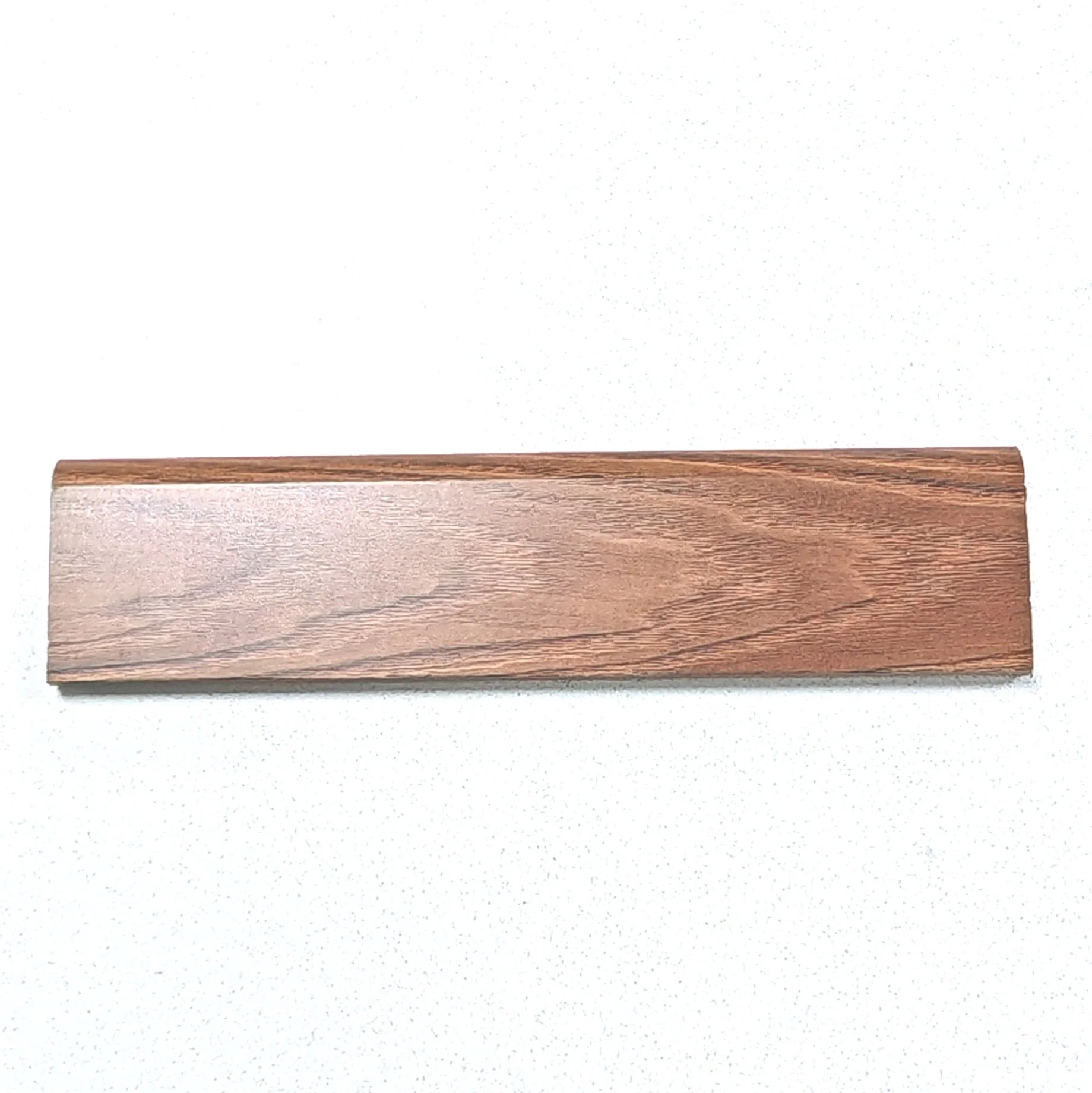 Guardapolvo MDF Laminado Veta Madera Roble Rustíco 12mm x 70mm x 2.4m