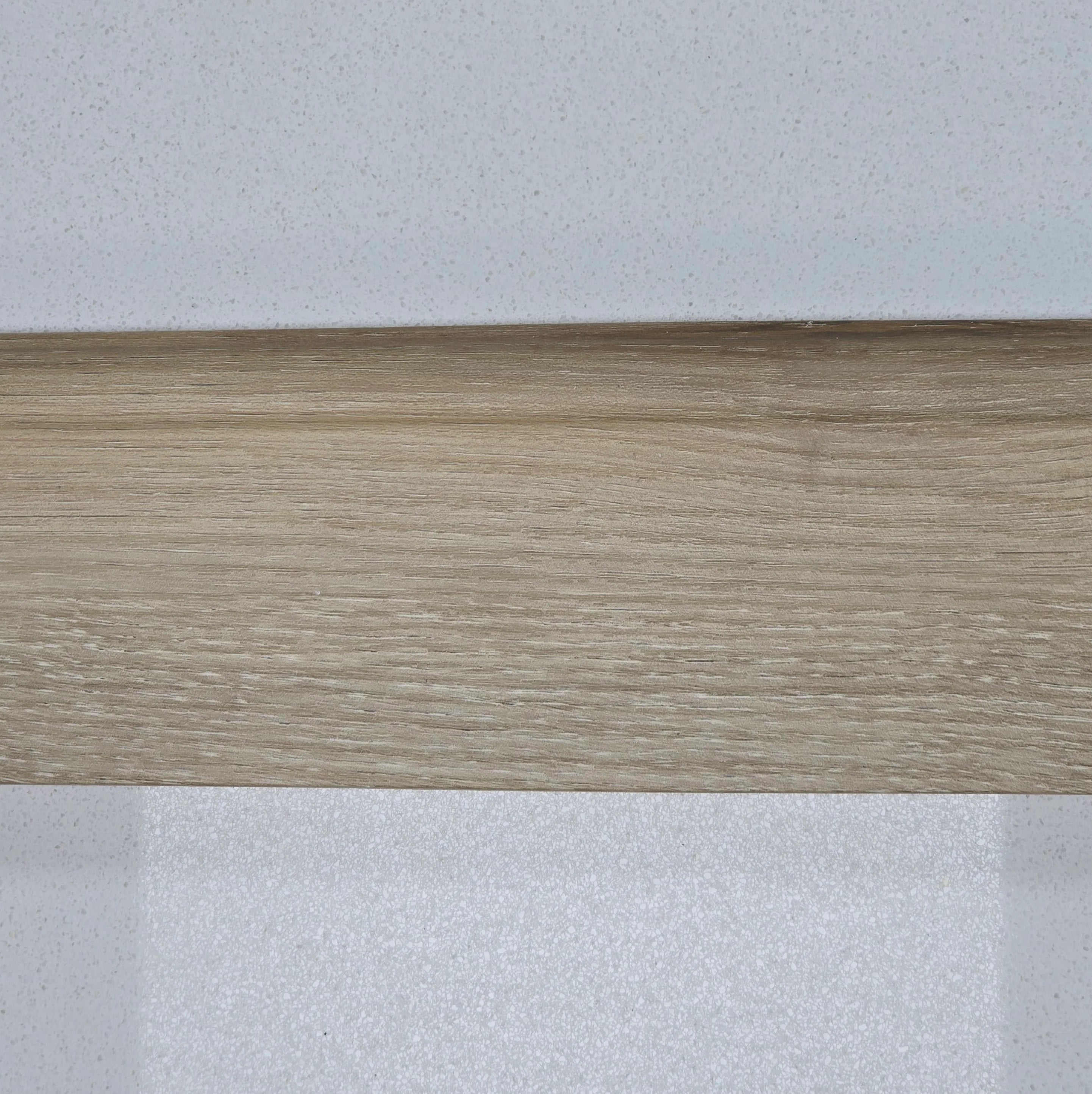 Guardapolvo SPC 6191-11 2.4m x 8cm x 1.5cm