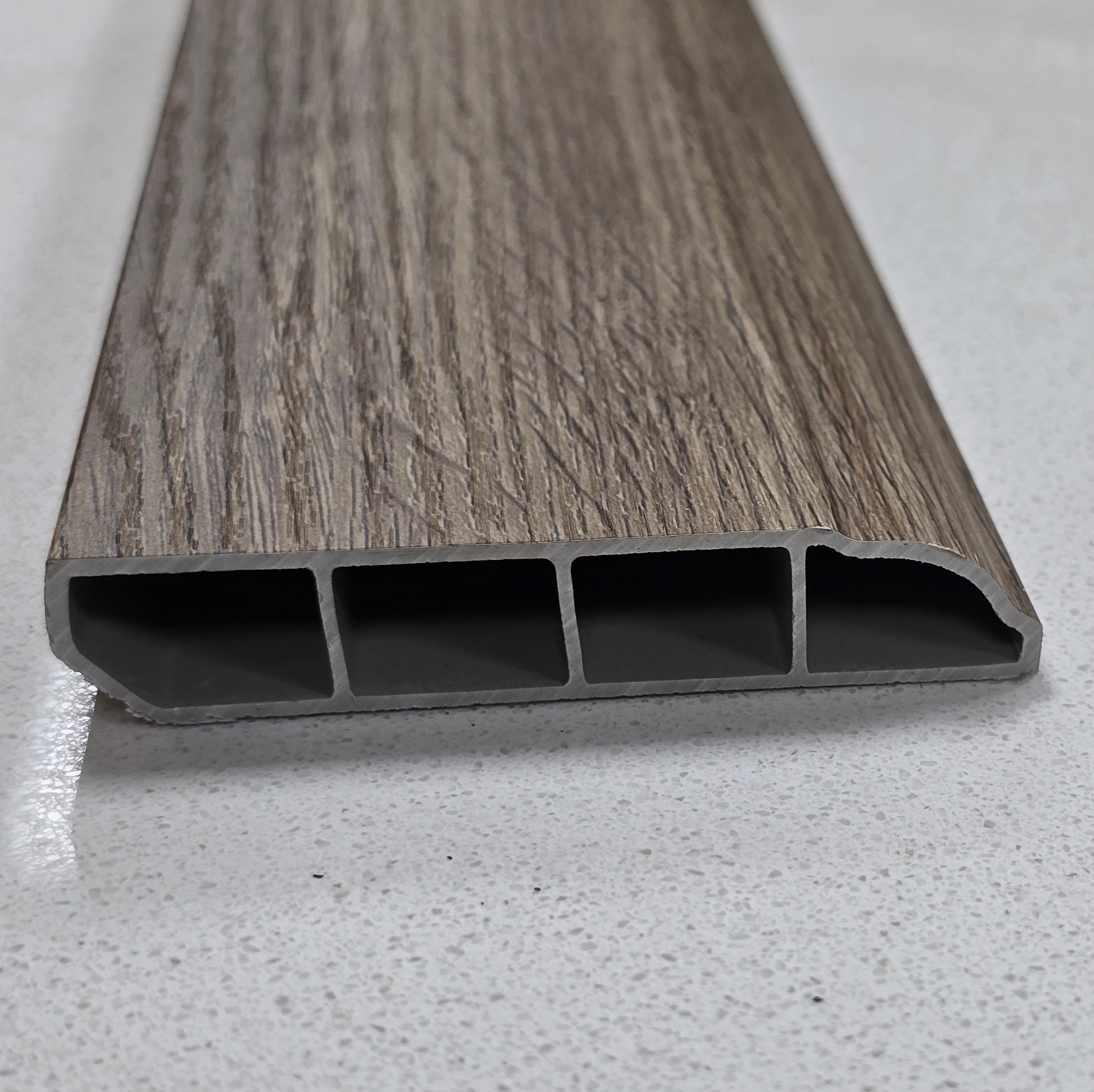 Guardapolvo SPC SPCM-10 2.4m x 8cm x 1.5cm