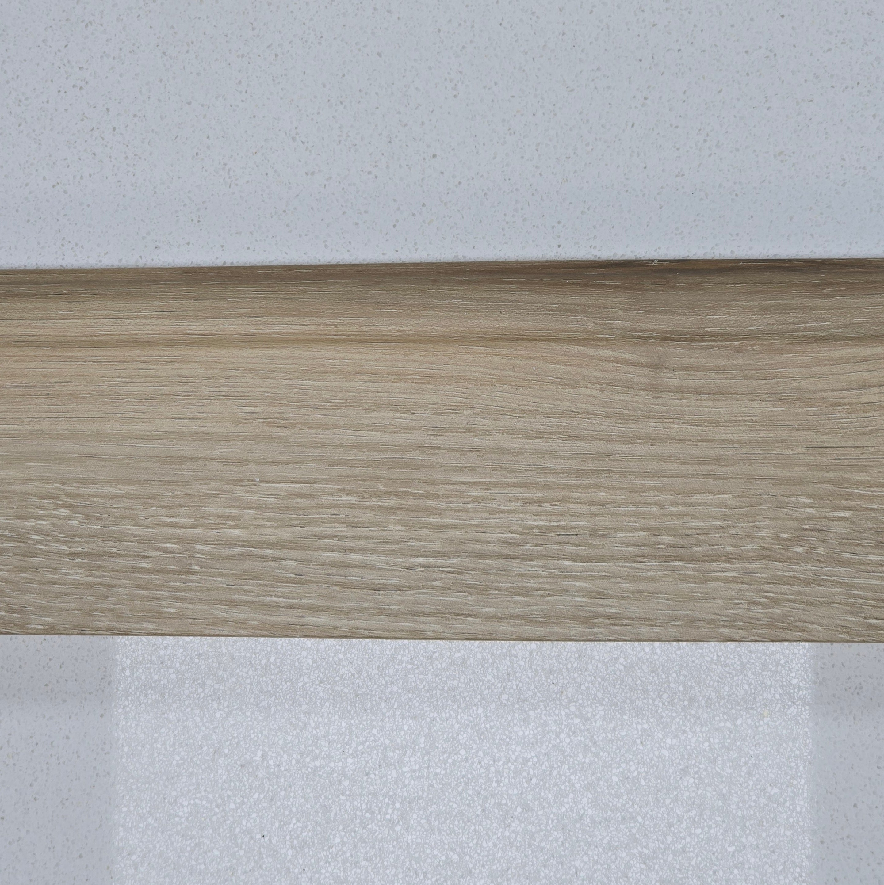 Guardapolvo SPC 6191-11 2.4m x 8cm x 1.5cm