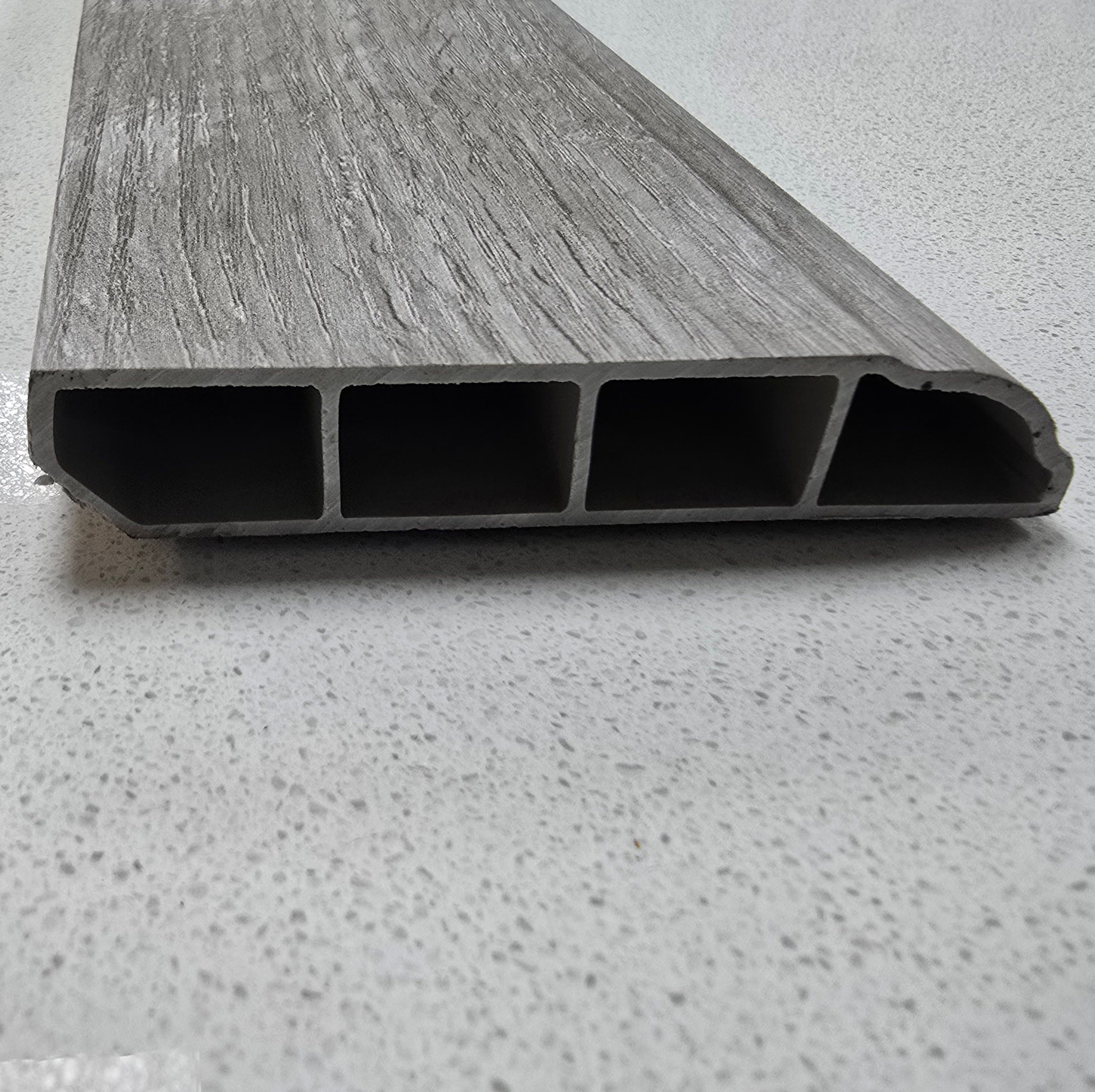 Guardapolvo SPC SPCM-11 2.4m x 8cm x 1.5cm